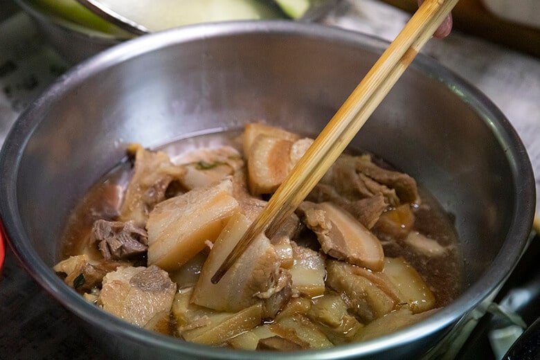 海洋食堂|つやつやに煮込まれた三枚肉