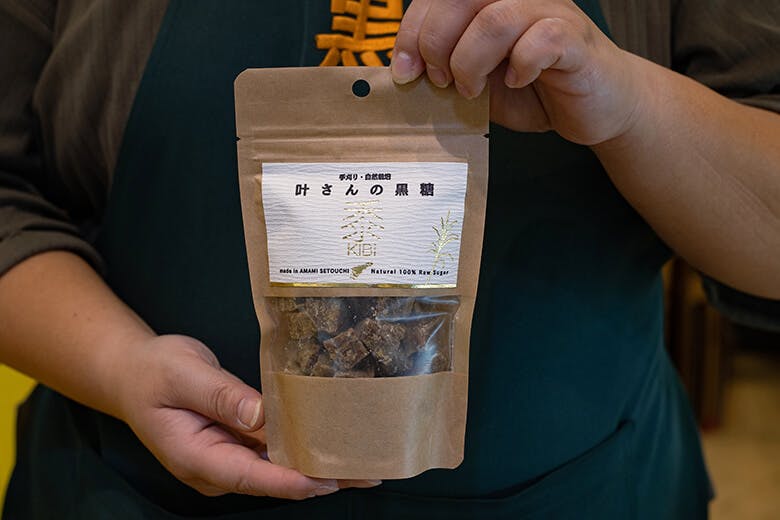 黒糖屋｜奄美大島産「叶さんの黒糖