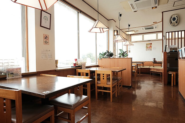 なかむらそば｜店内