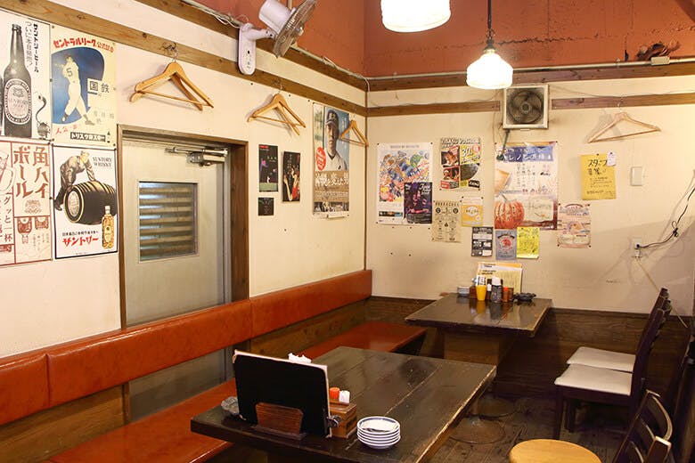 新小屋(アラコヤ)|テーブル席