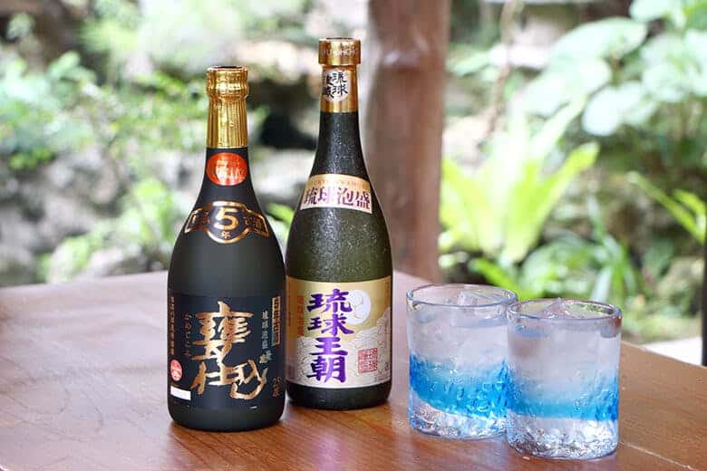 首里殿内(すいどぅんち)|豊富な泡盛