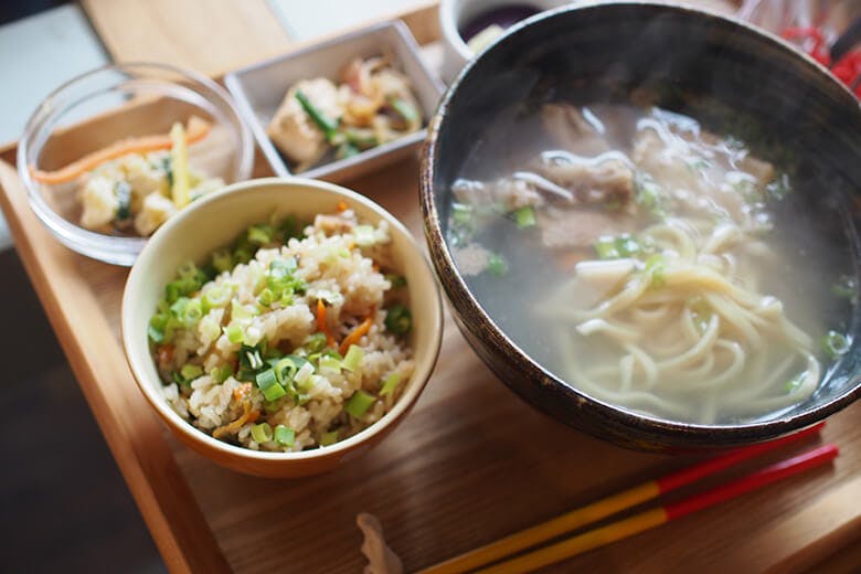caFe木箱(カフェきばこ)|沖縄そば定食
