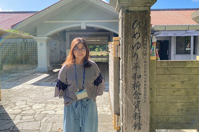 ひめゆり平和祈念資料館｜学芸員の前泊克美さん
